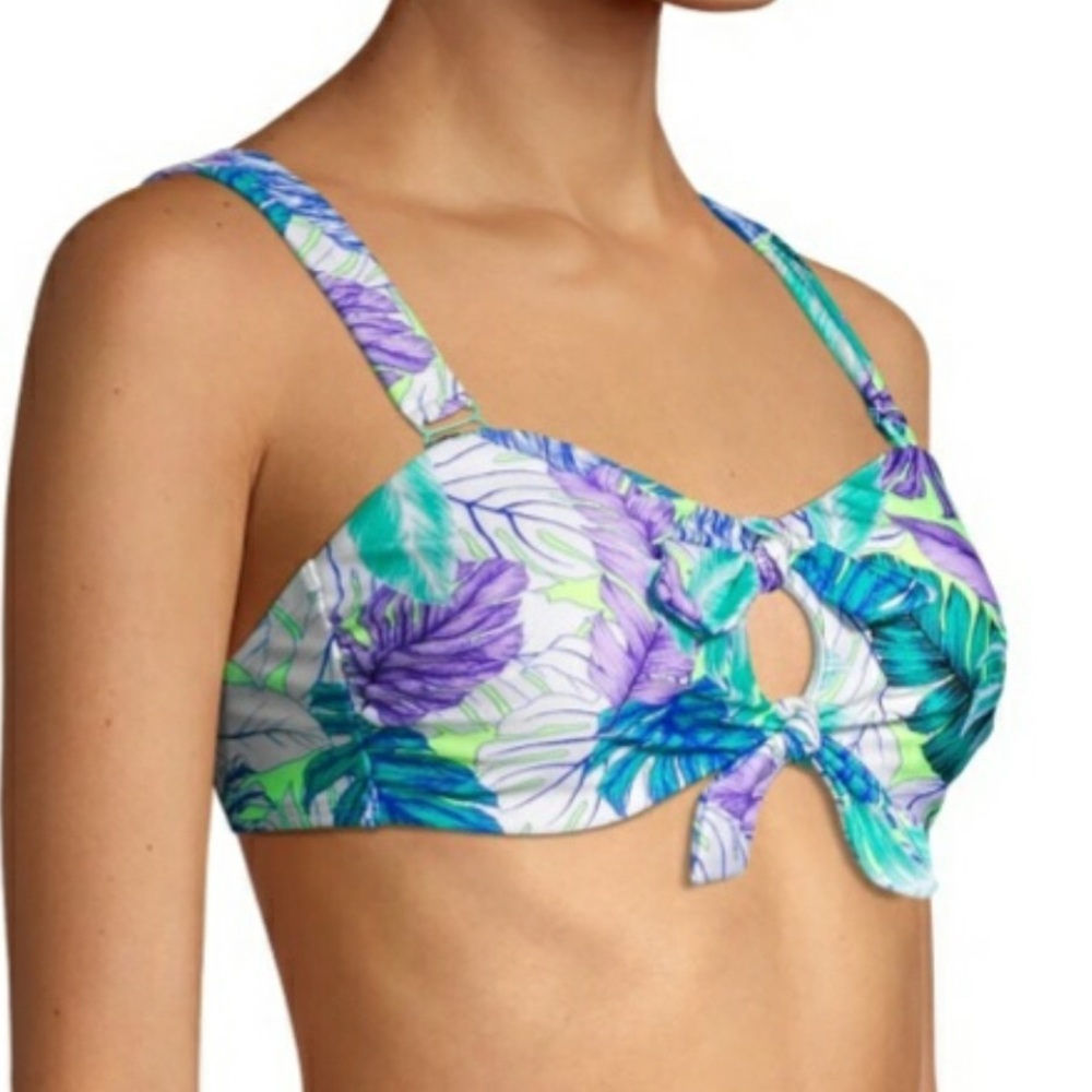 🍭Floral bikini top with cute double front tie